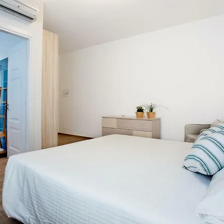 6venti Close To The Of Marina Di Modica,5 Minutes Walking Distance About Gæstehus